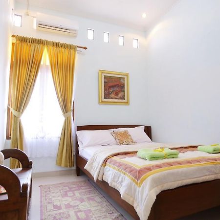 יוגיאקרטה Griya Kedasih Guesthouse מראה חיצוני תמונה