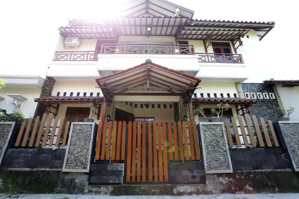 יוגיאקרטה Griya Kedasih Guesthouse מראה חיצוני תמונה