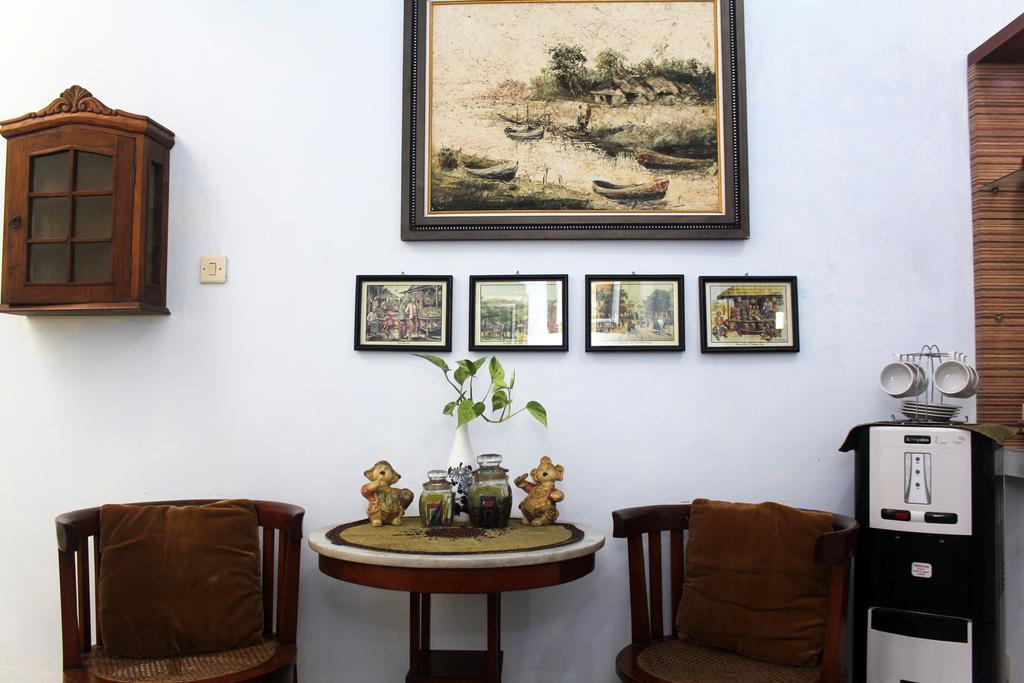 יוגיאקרטה Griya Kedasih Guesthouse מראה חיצוני תמונה